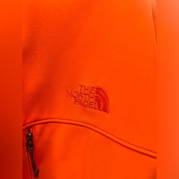 The north face windwall jacket - Picture 2 of 7